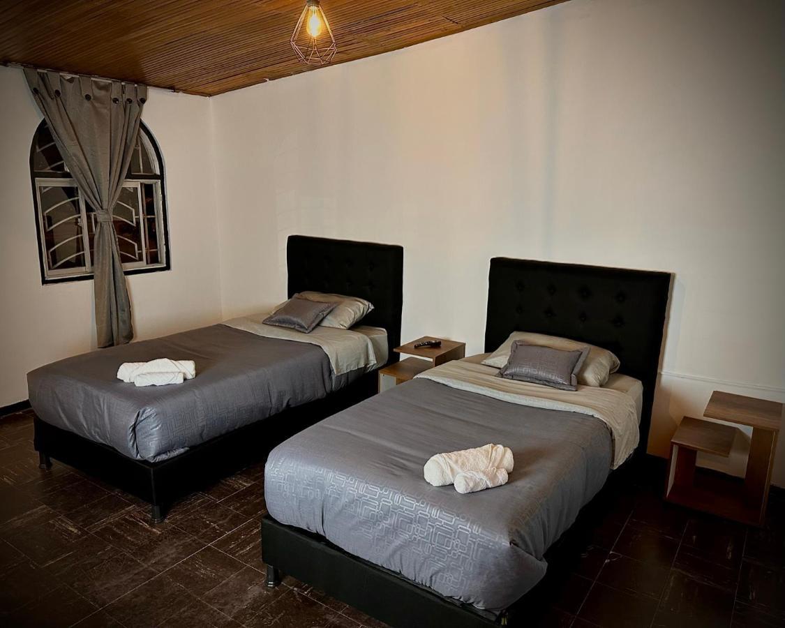H&L Boutique Hotel Bogota Buitenkant foto