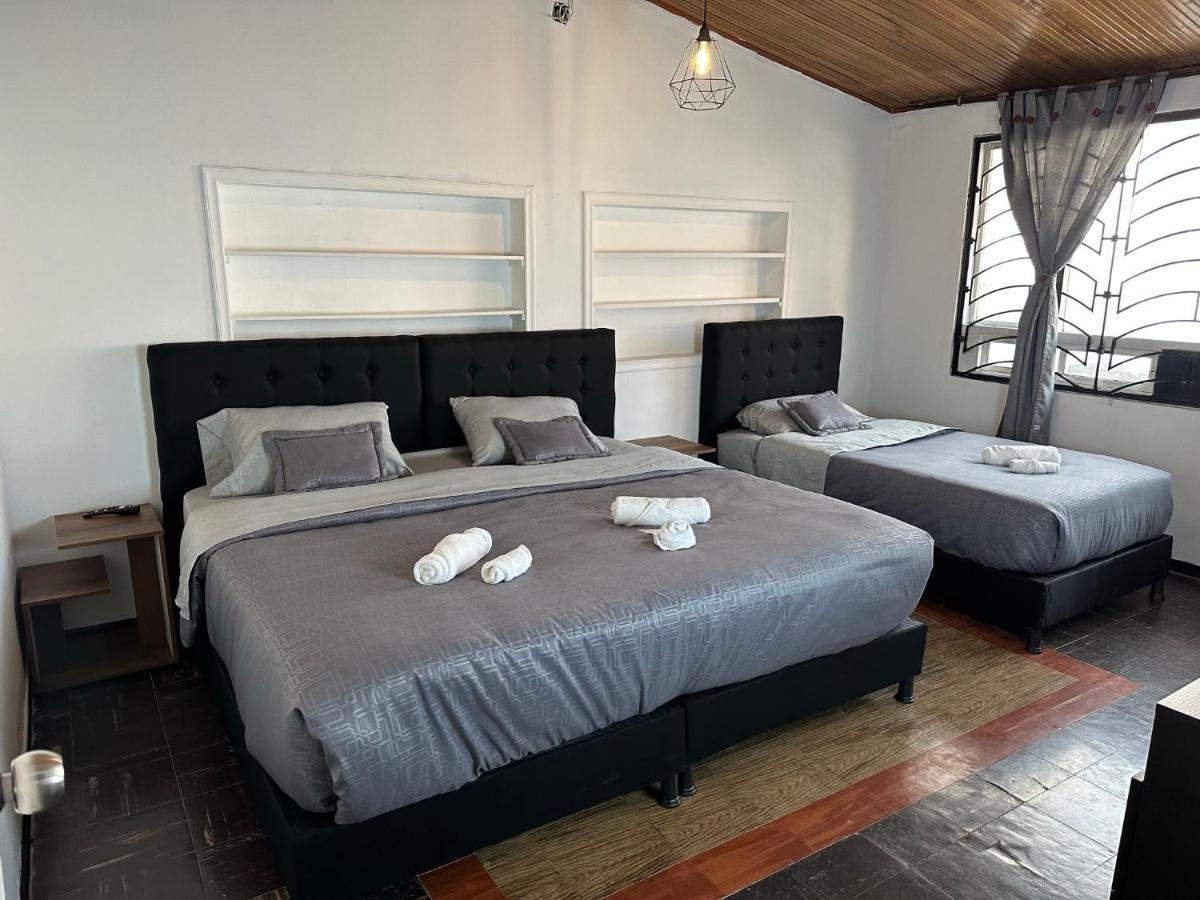 H&L Boutique Hotel Bogota Buitenkant foto