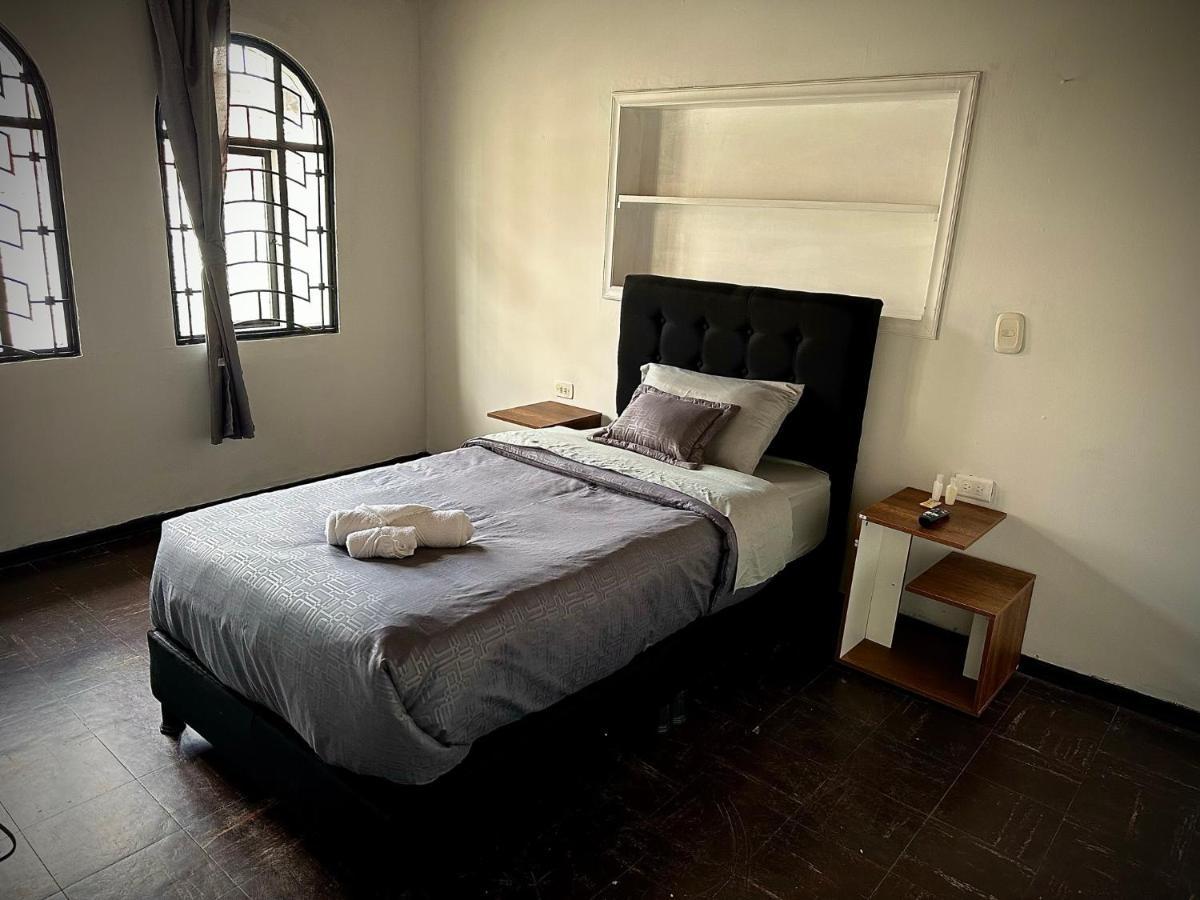 H&L Boutique Hotel Bogota Buitenkant foto